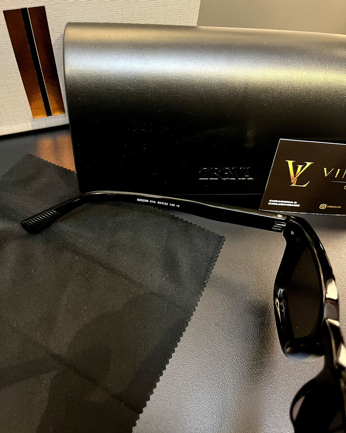 Óculos Zegna Preto