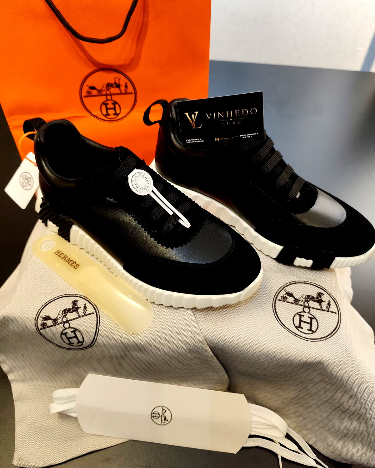 Hermes Bouncing Preto com branco