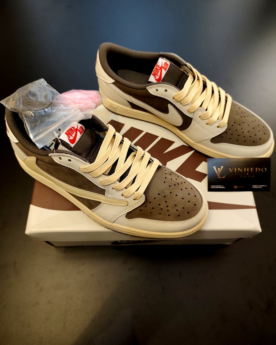 Travis Scott x Air Jordan 1 Reverse Mocha